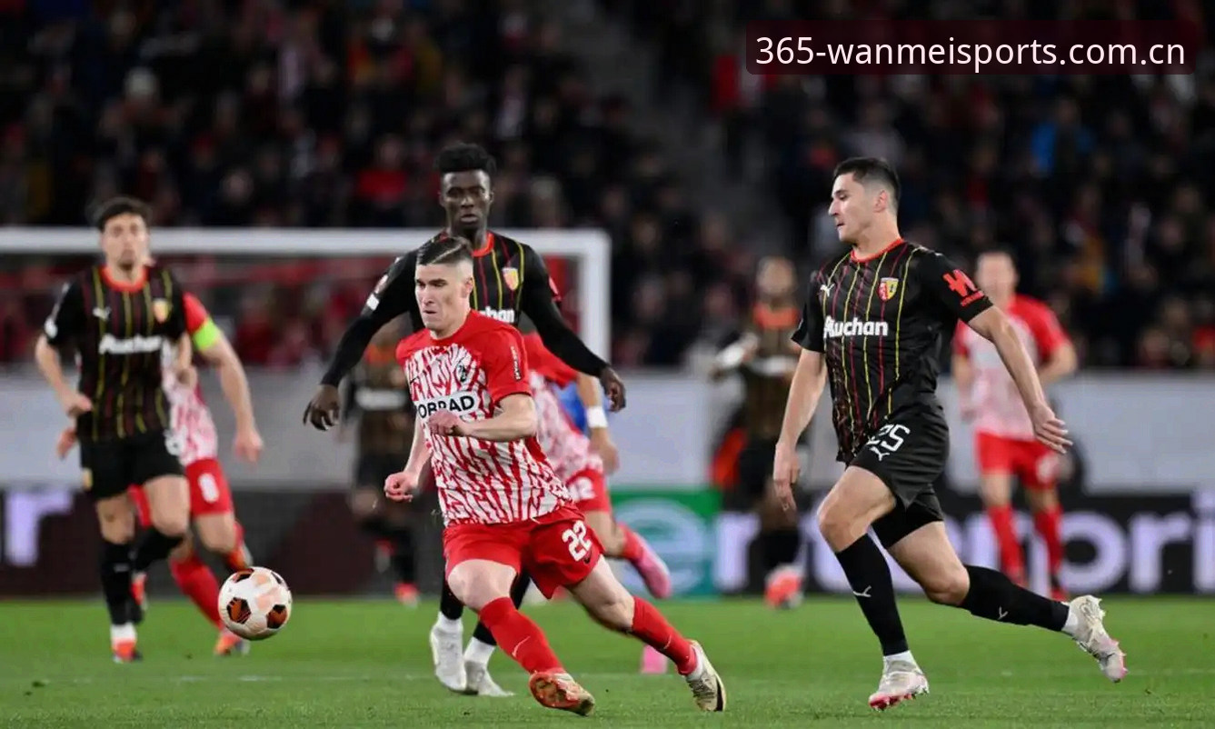 欧联杯决赛复盘：维拉3-0弗赖堡 vs 埃梅里“欧联之王”再封神，完美体育365观赛体验对比分析